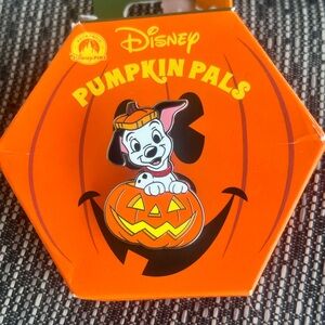 2025 Disney Parks Halloween Pumpkin Pals Mystery Pin LUCKY  NEW 101 Dalmatians